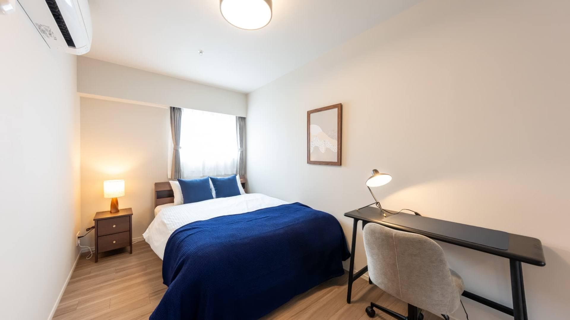 Room image 10