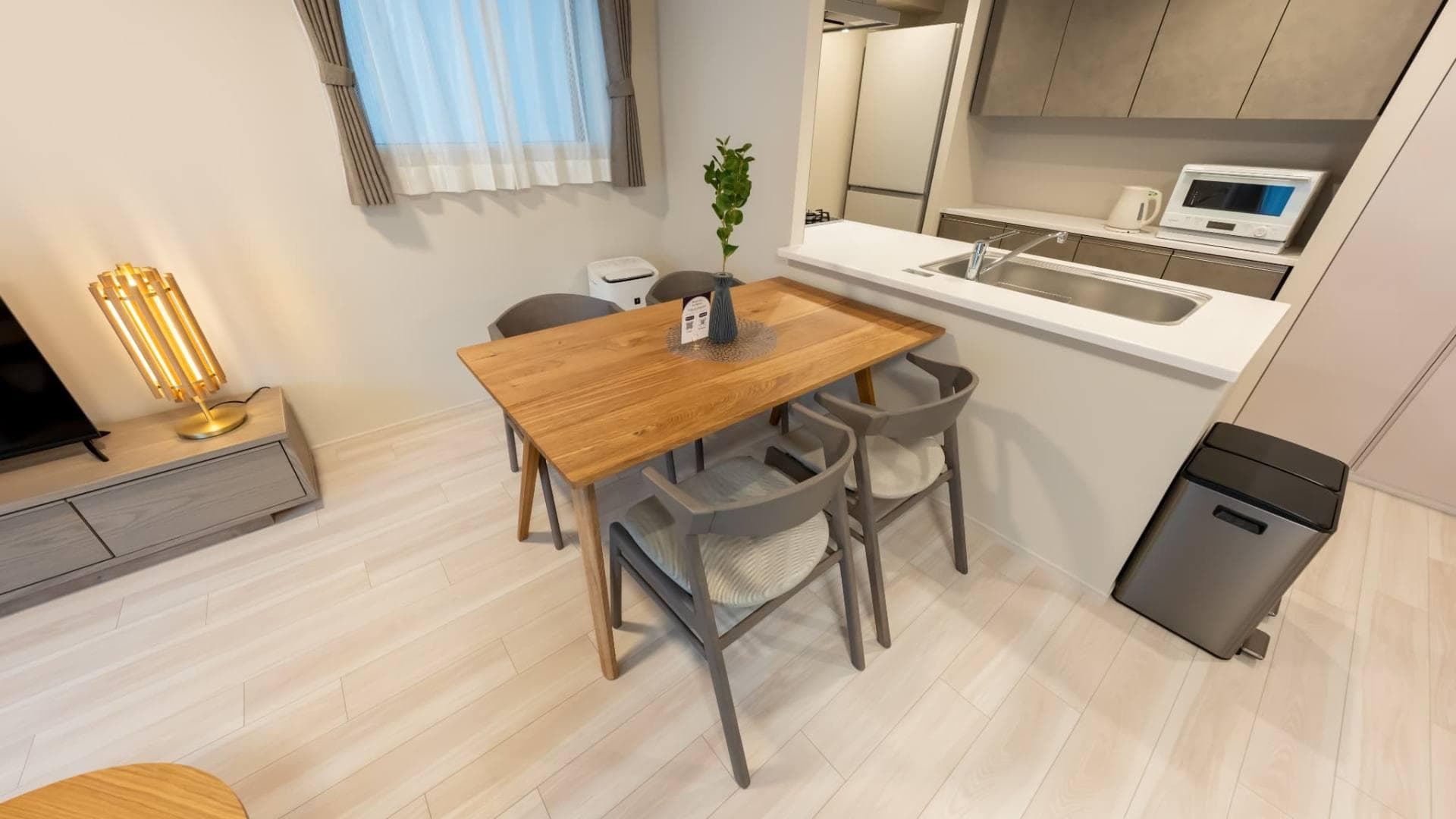 Room image 11