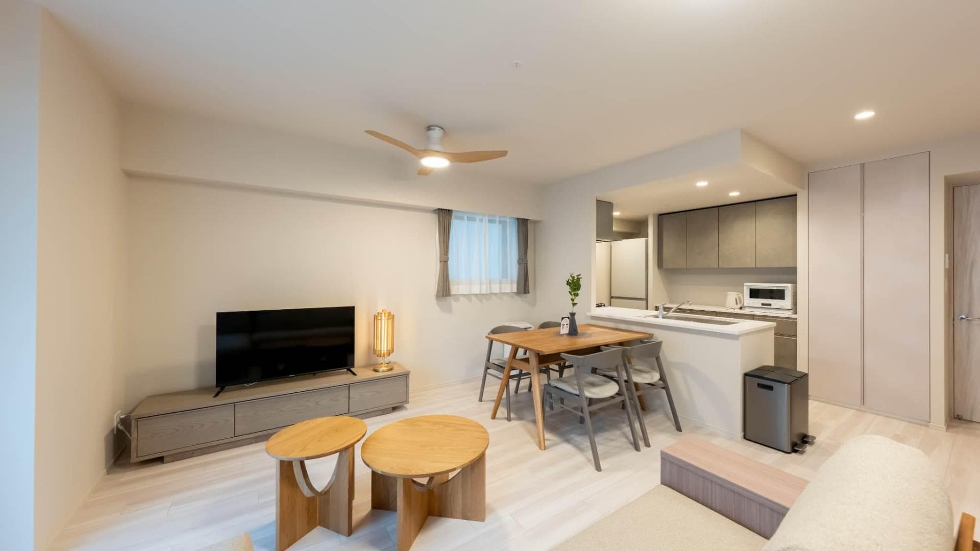 Preview interior of Premium Yoyogi park