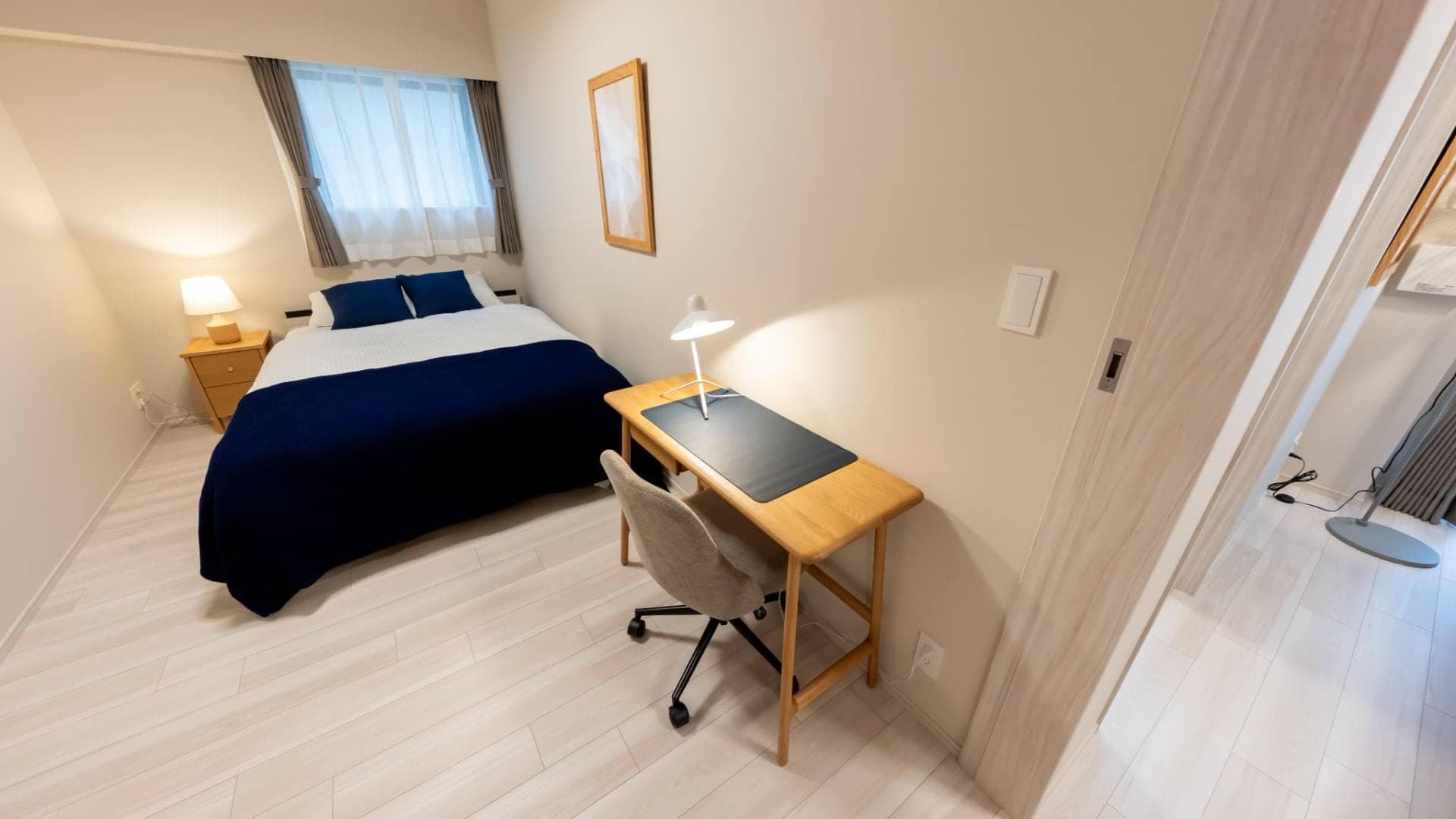 Room image 13