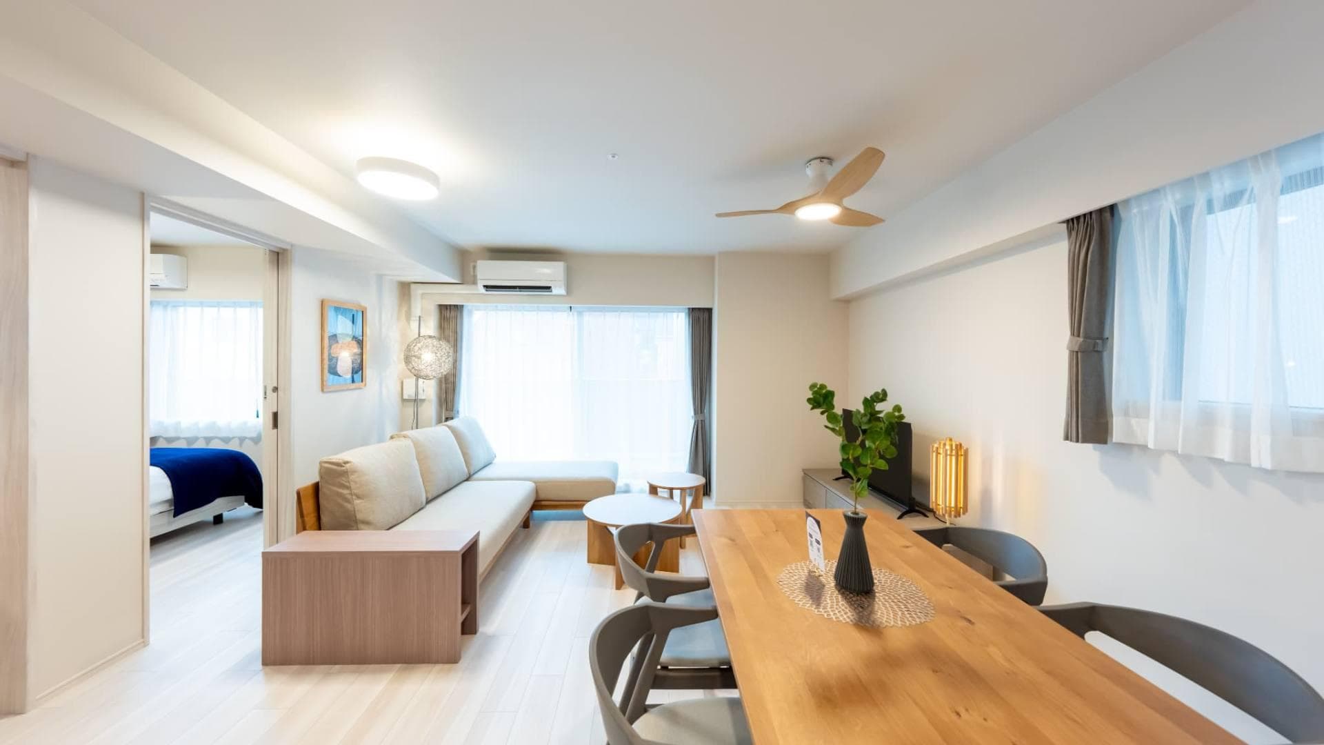 Preview interior of Premium Yoyogi park
