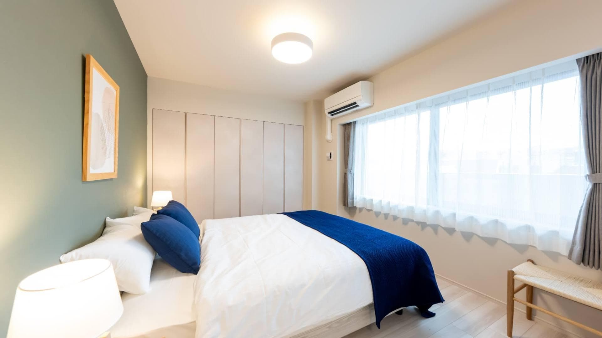 Room image 8