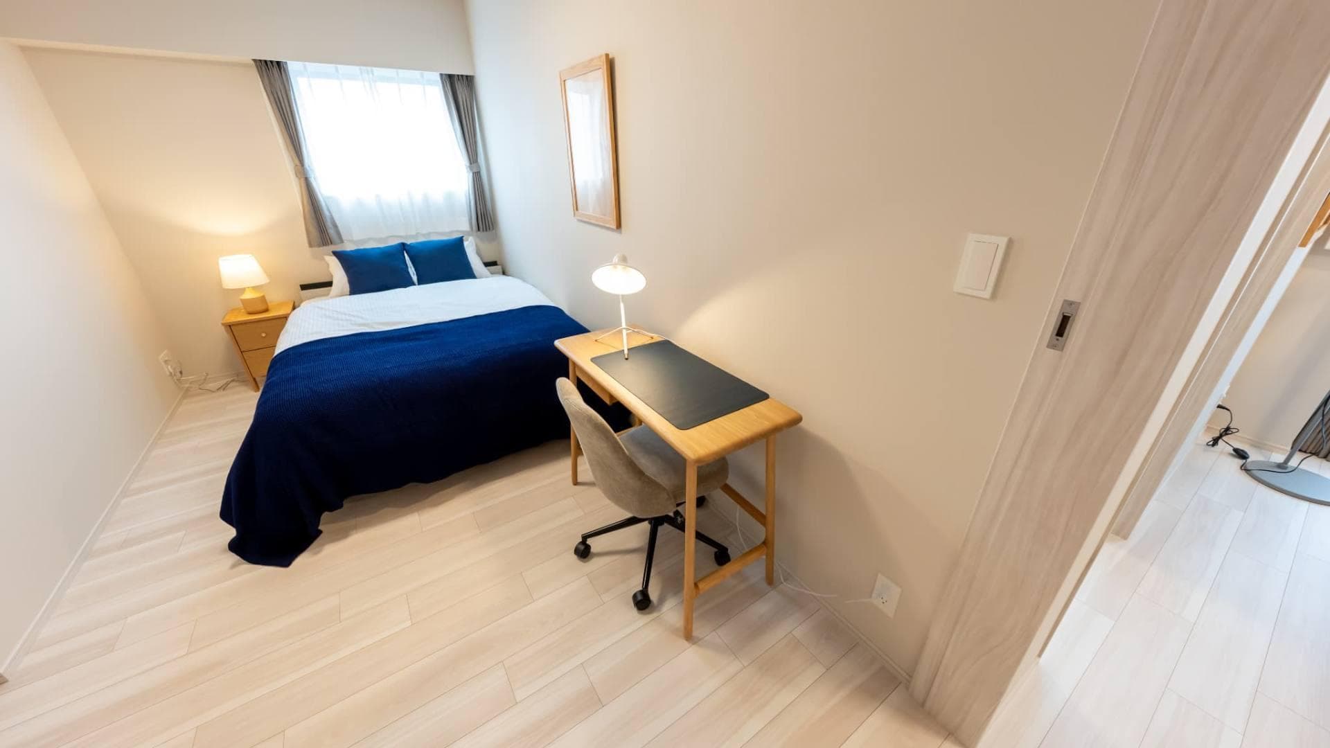 Room image 13
