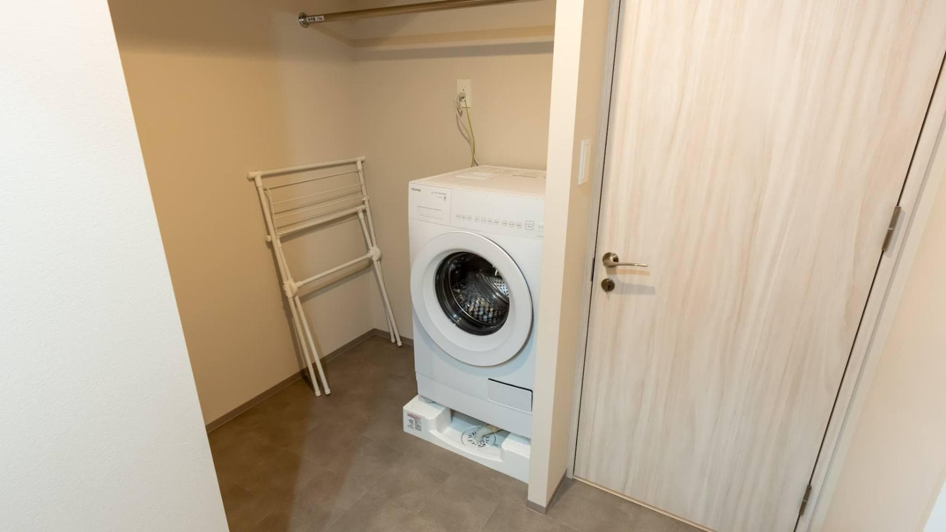Room image 15
