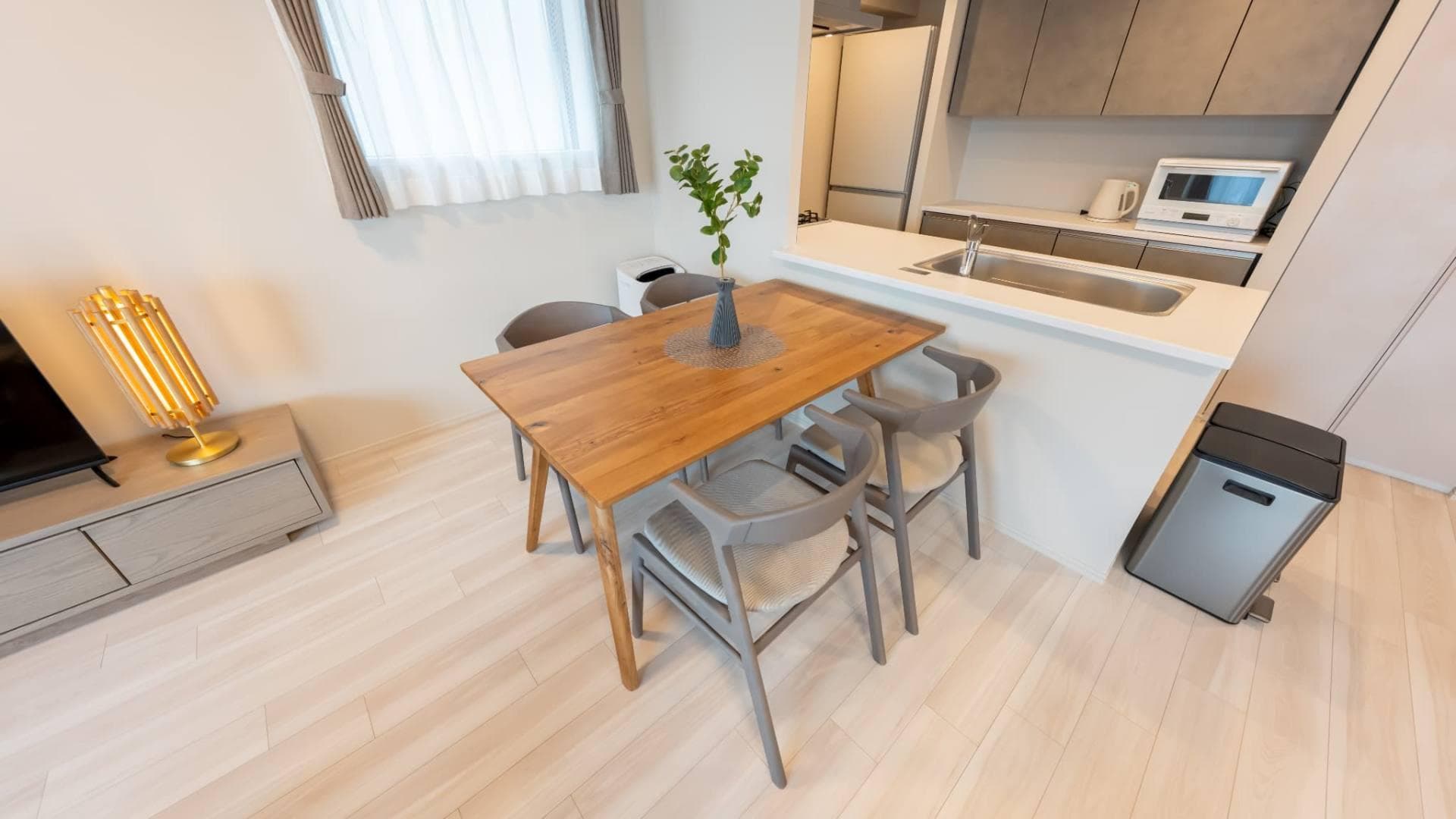 Room image 11