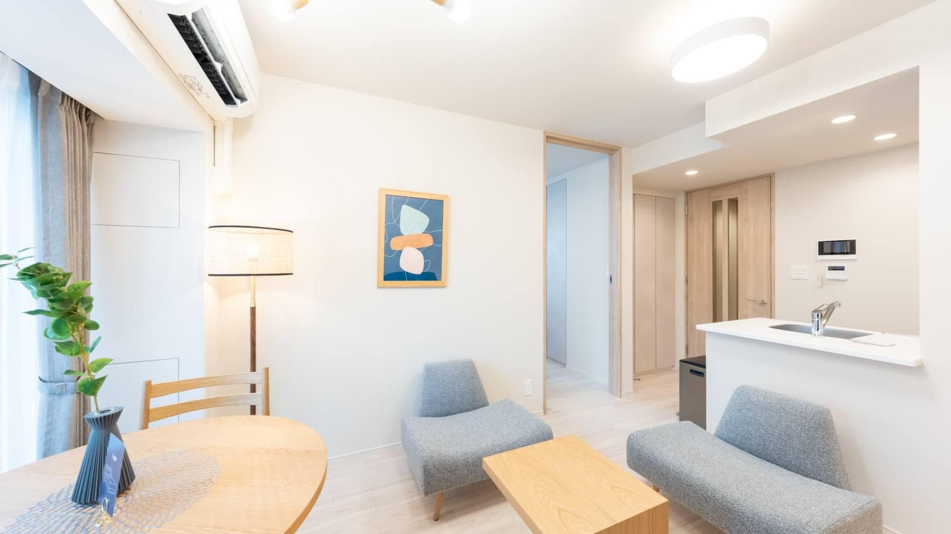 Room image 11