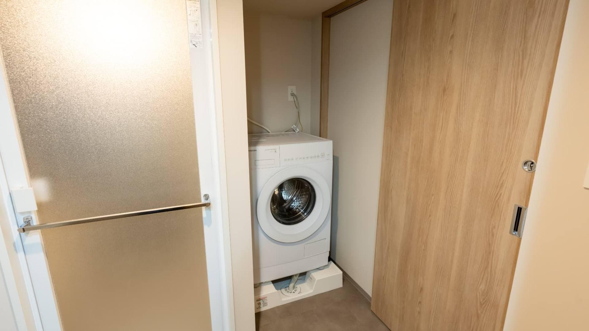 Room image 16