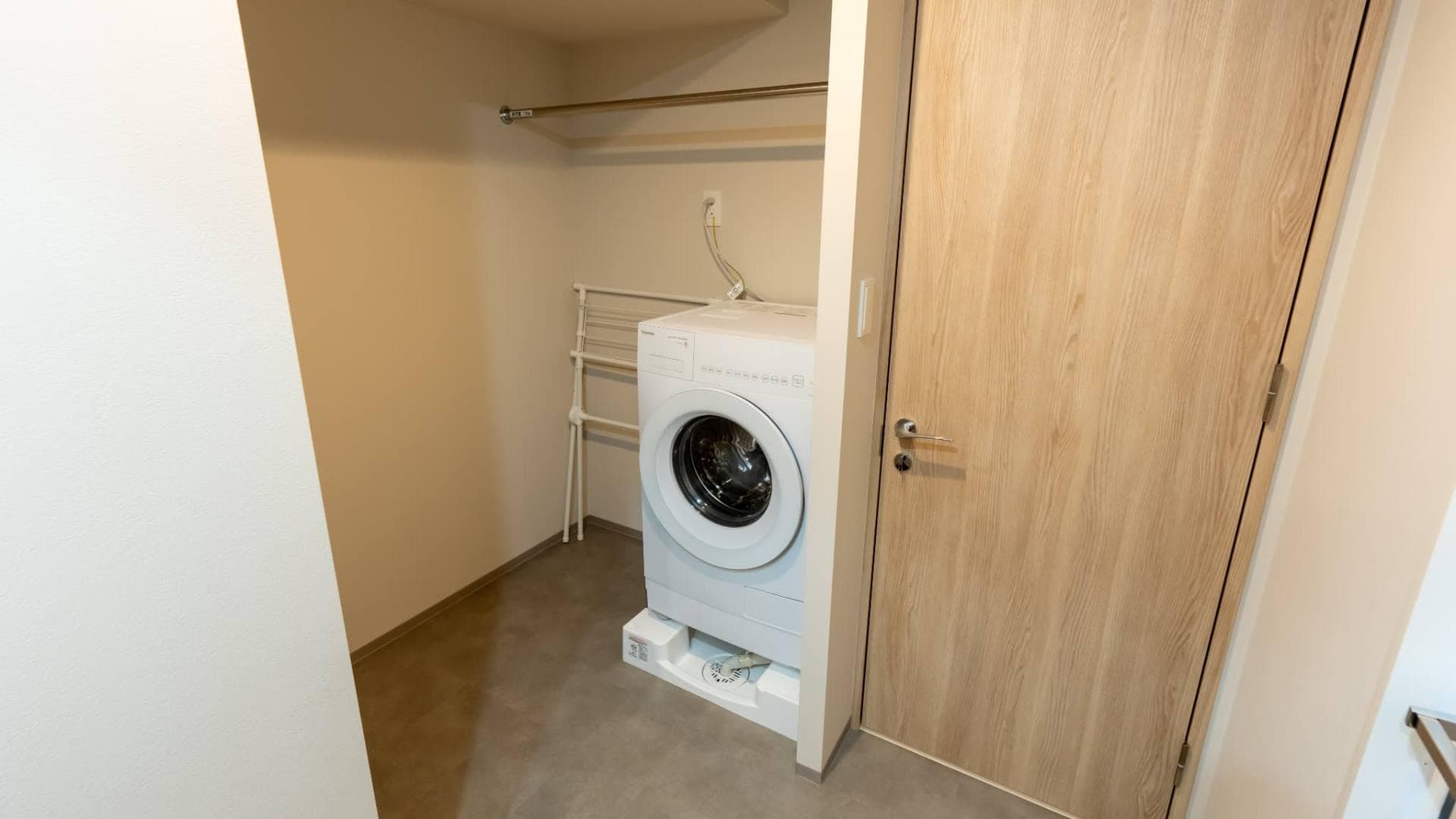 Room image 15