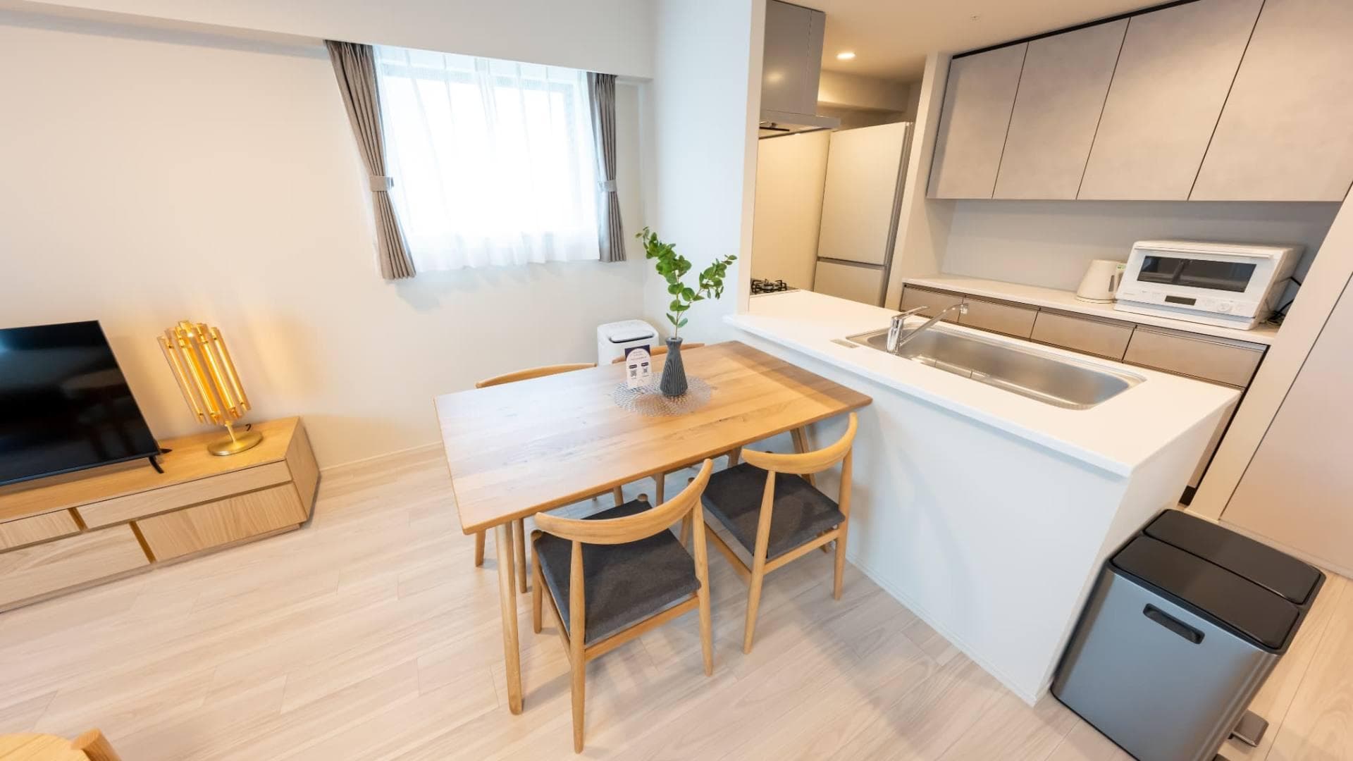 Room image 11
