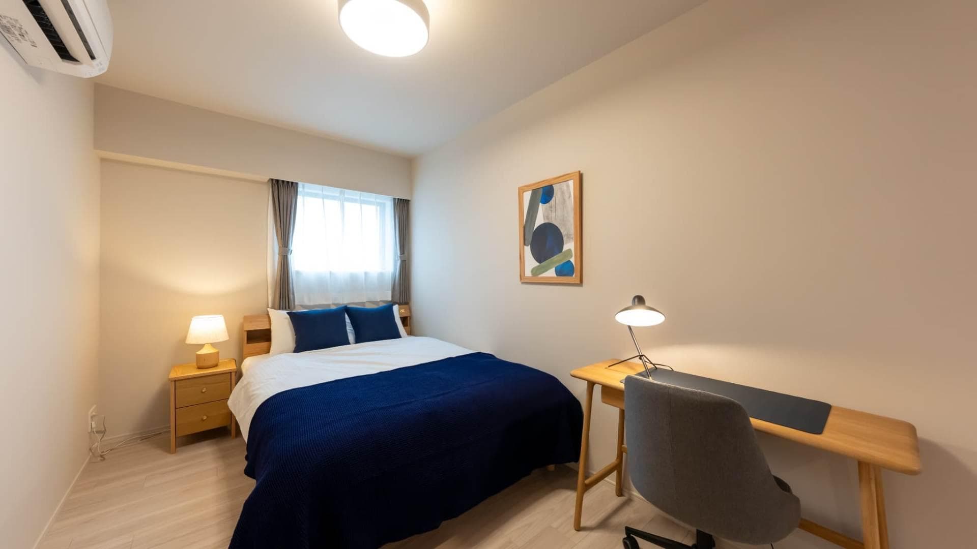 Room image 8