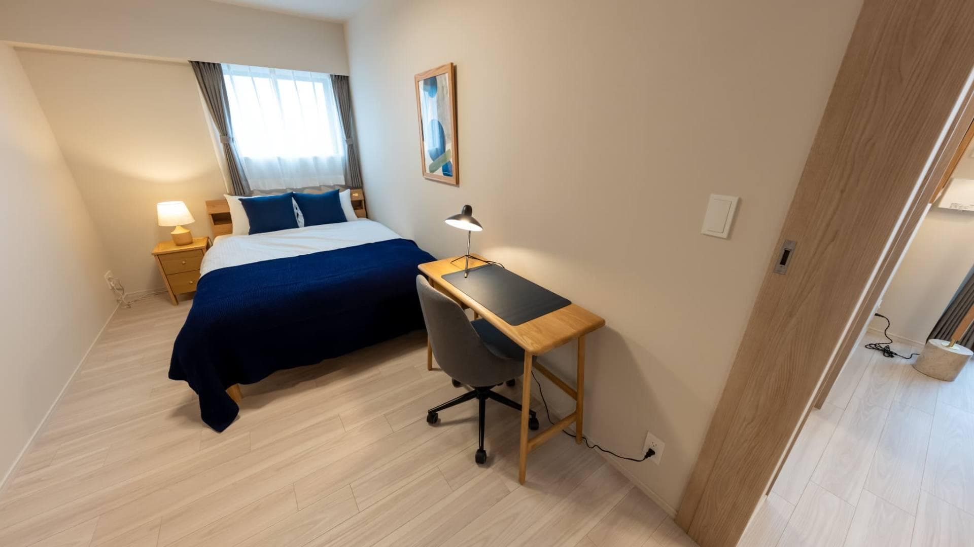 Room image 12
