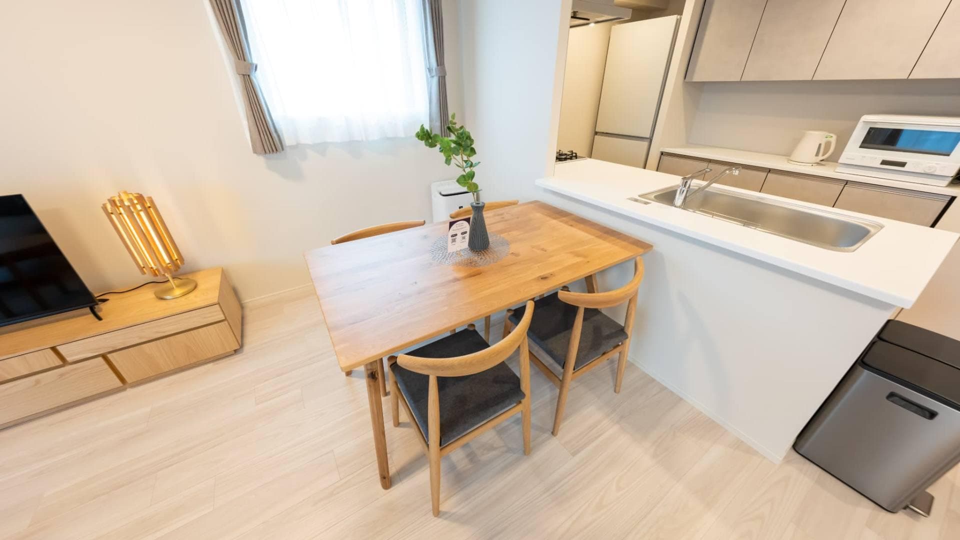 Room image 11