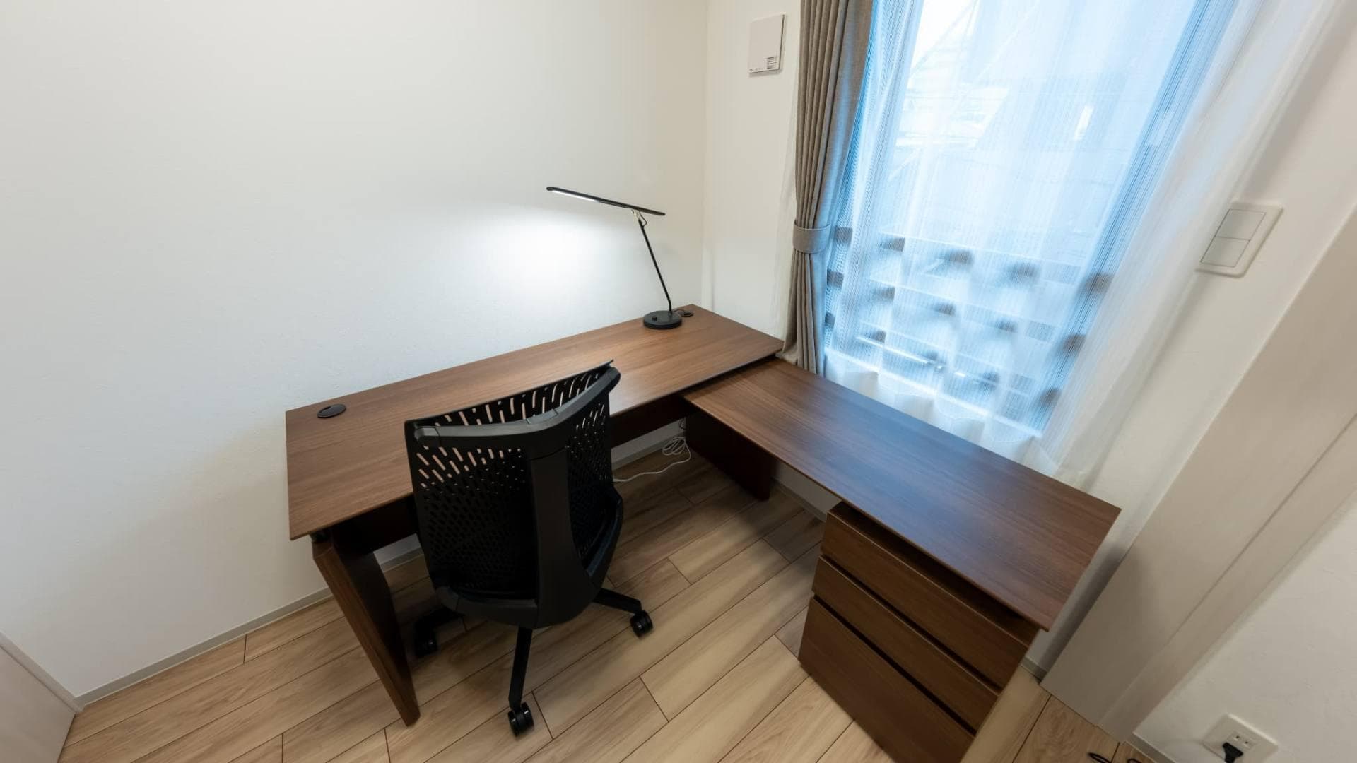 Room image 13