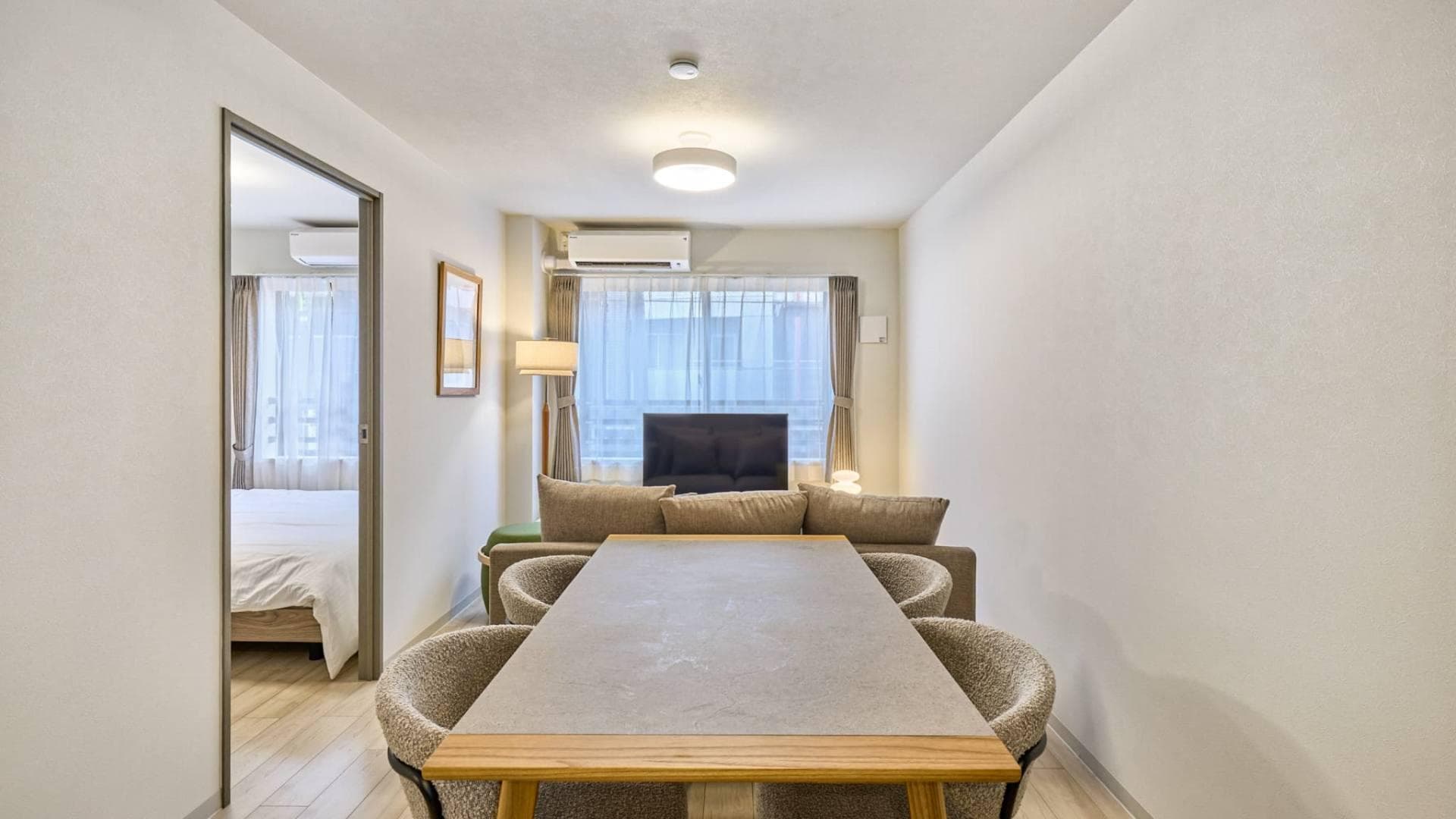 Room image 9