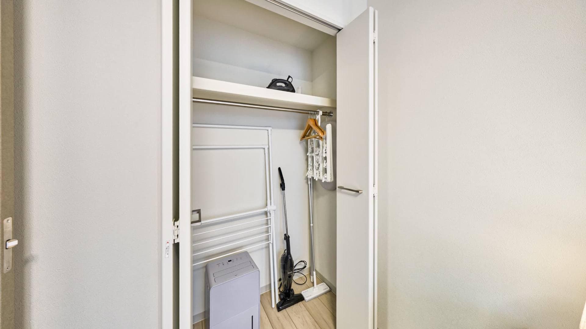 Room image 16