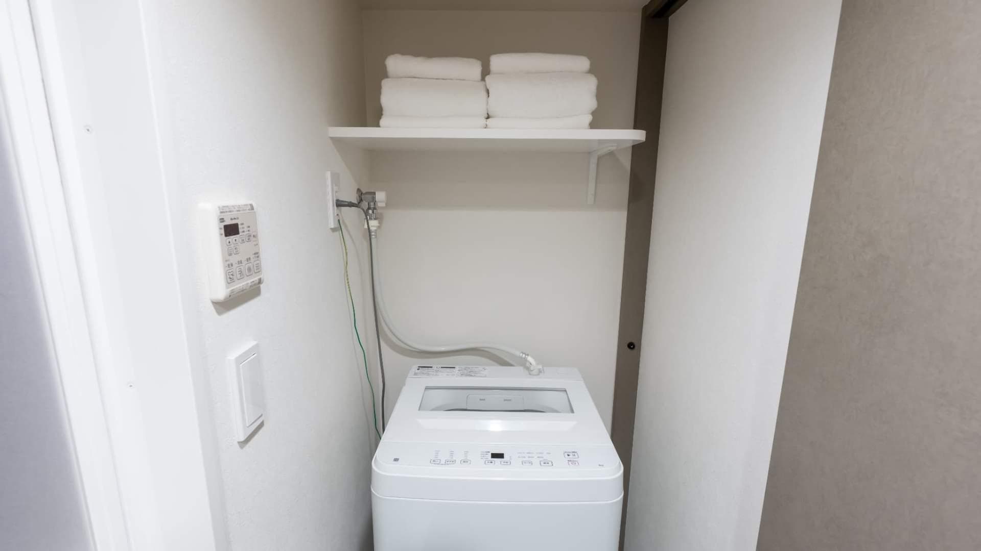 Room image 16