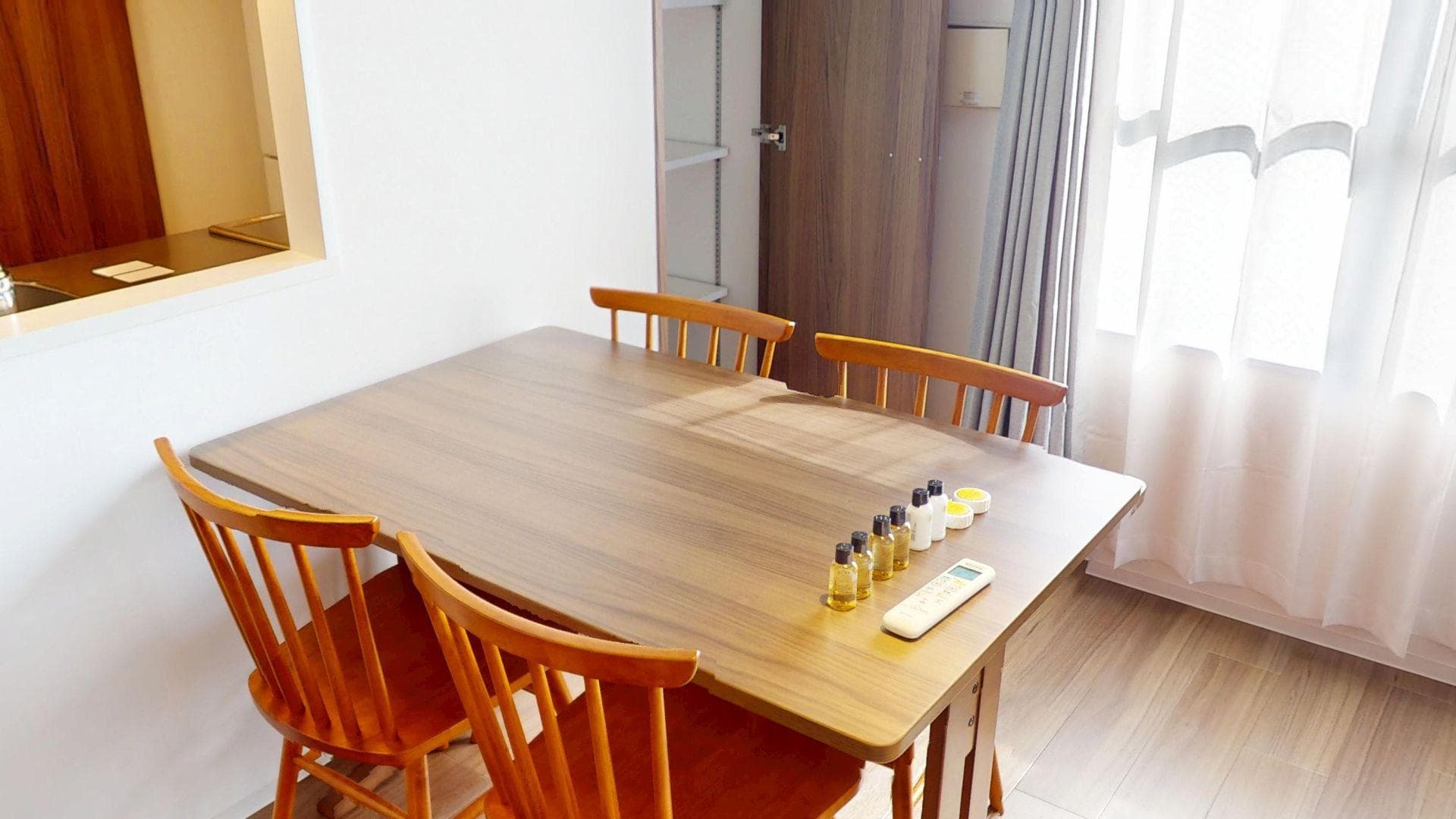 Room image 11