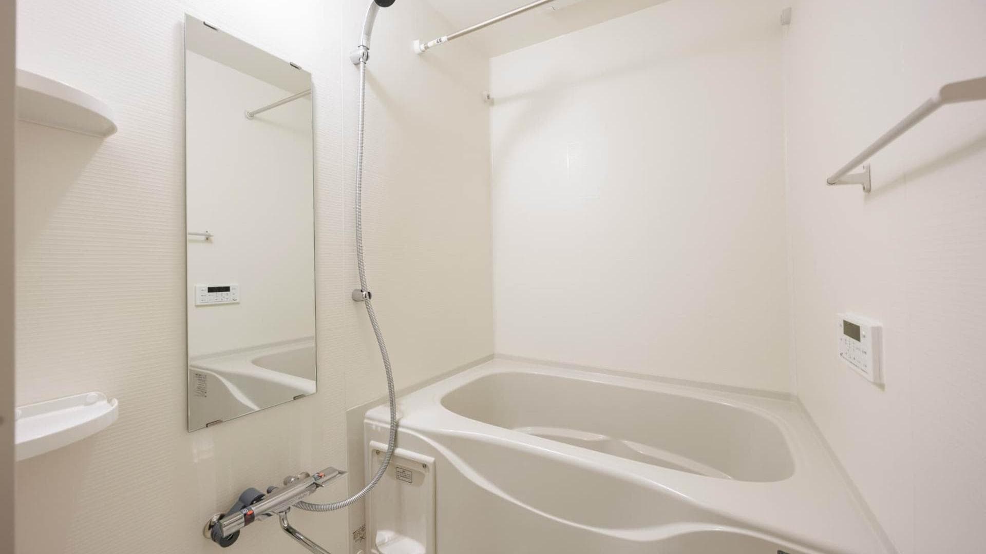 Room image 11