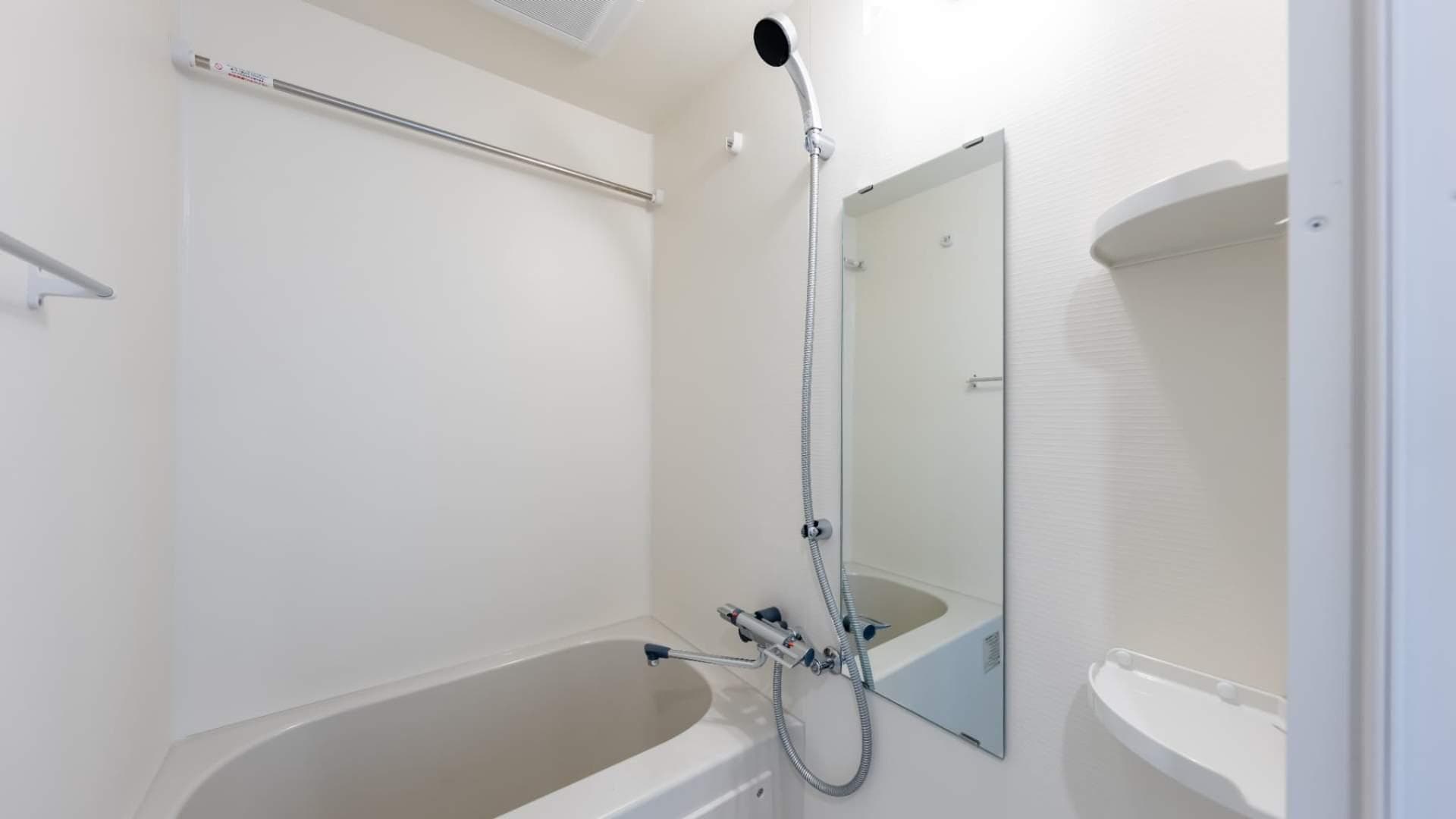 Room image 15