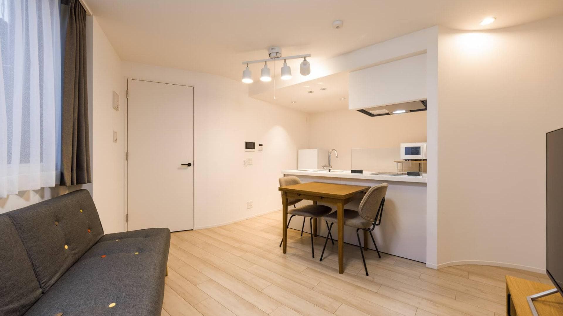 Preview interior of Shibuyaohashi