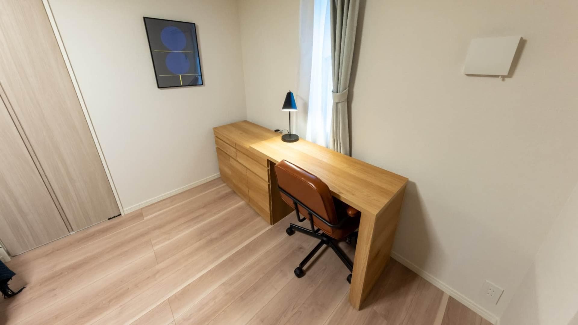 Room image 13