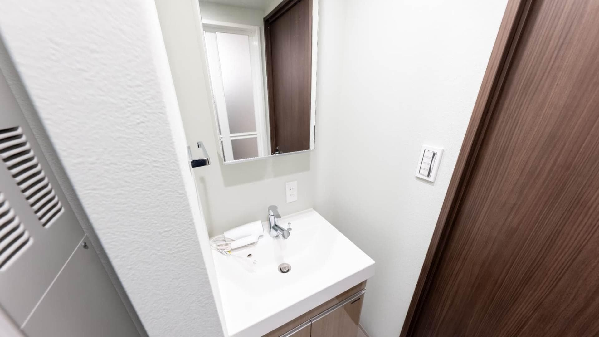 Room image 14