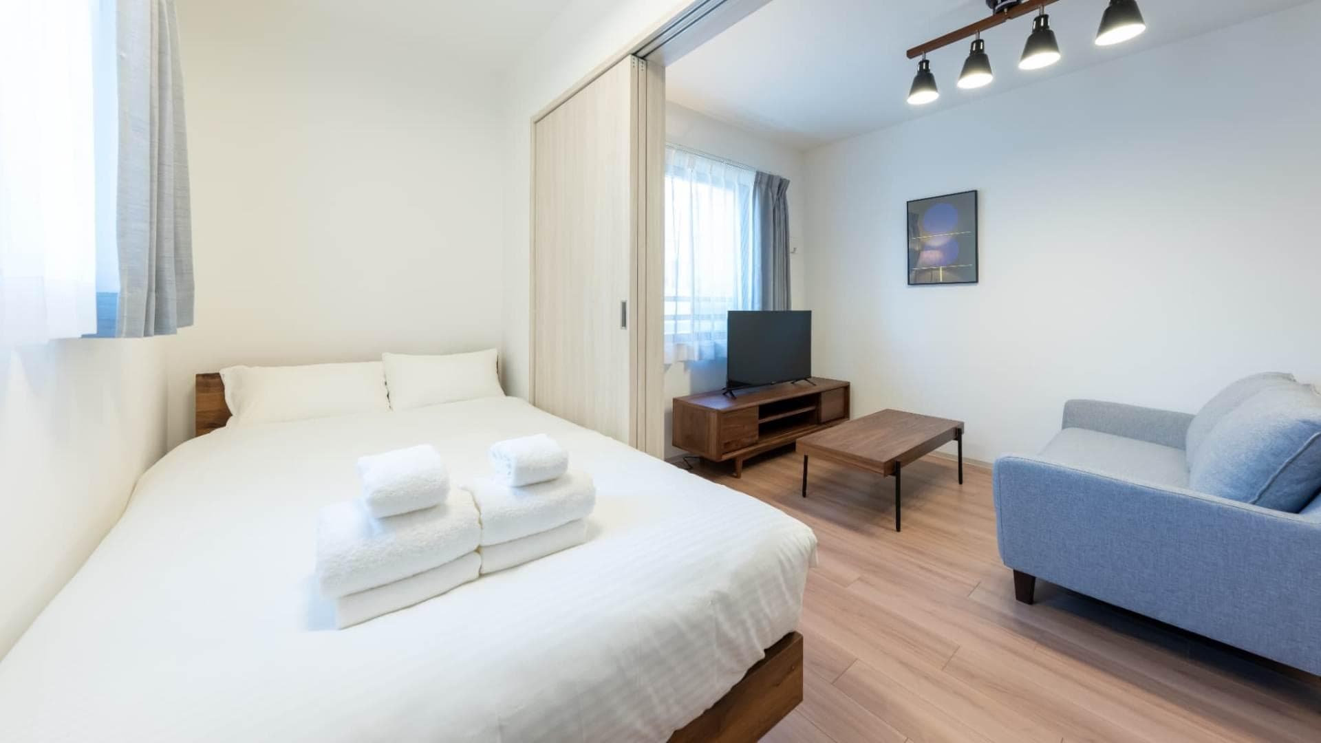 Room image 10