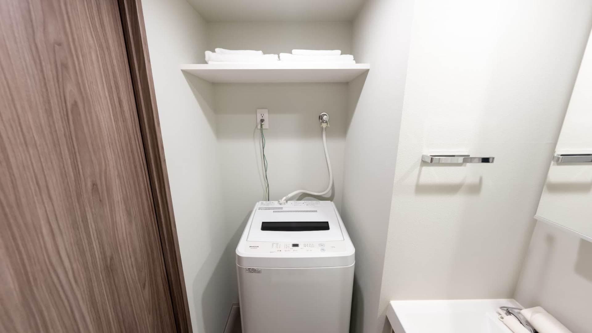Room image 14
