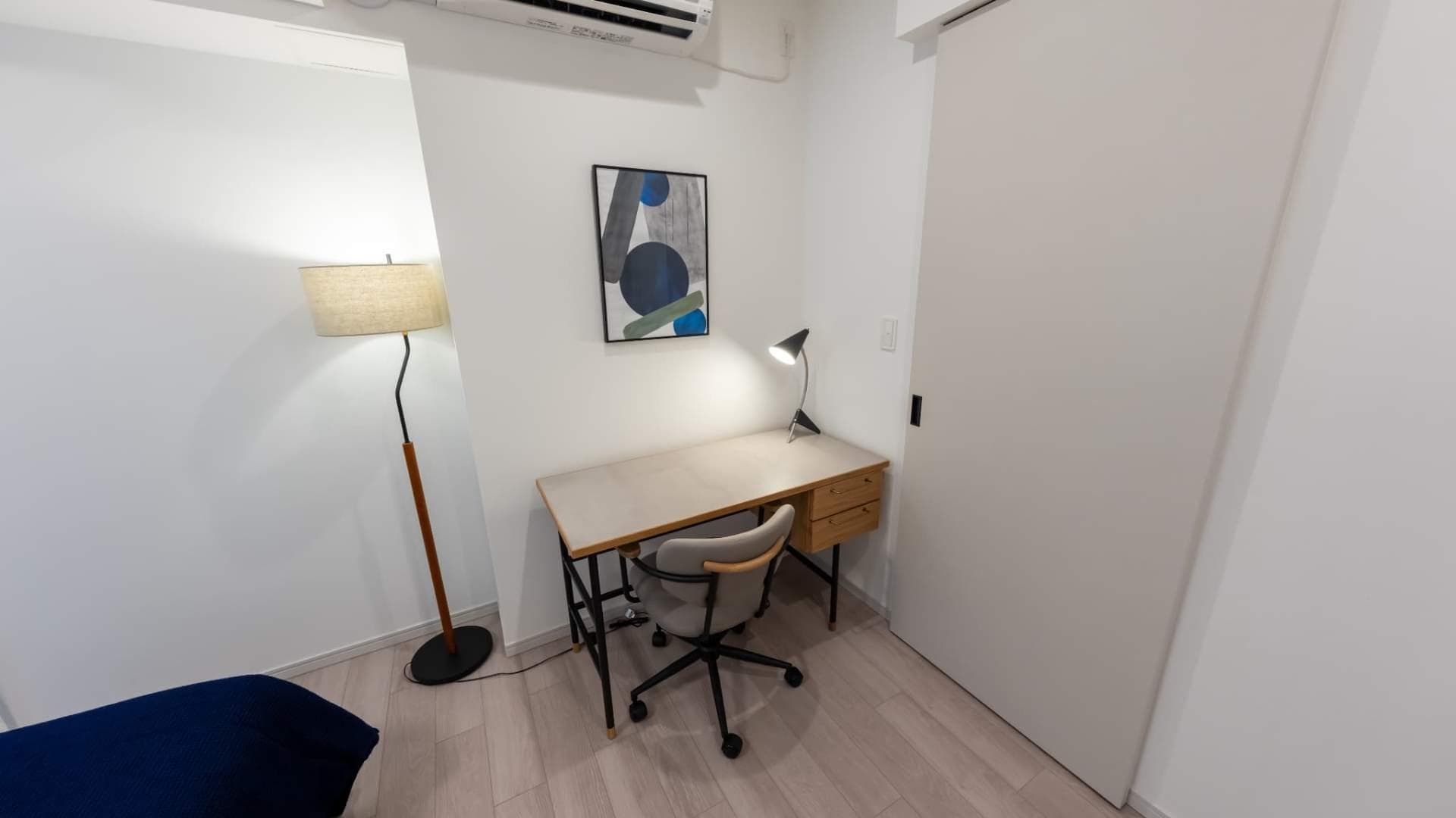 Room image 13