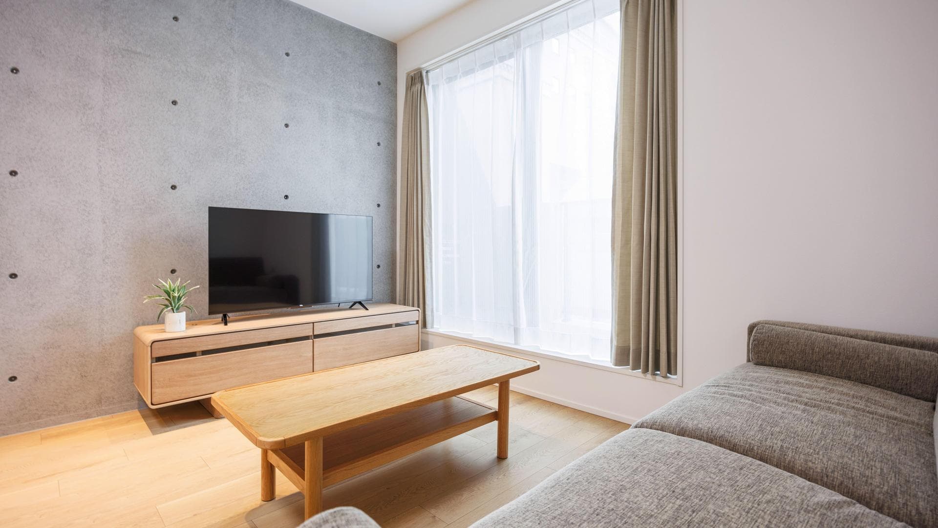 Preview interior of Shinjuku gyoenmaeⅡ