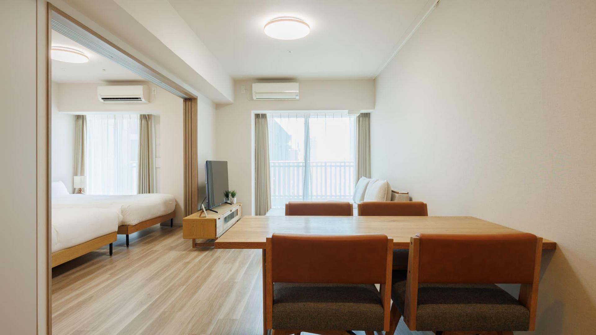 Preview interior of Shinjuku Tower