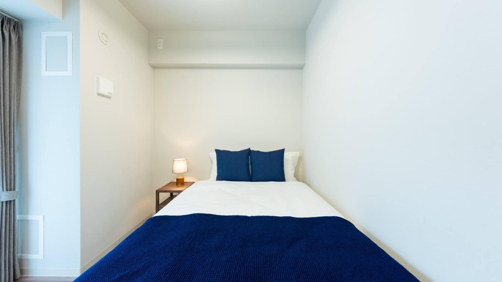 Room image 8