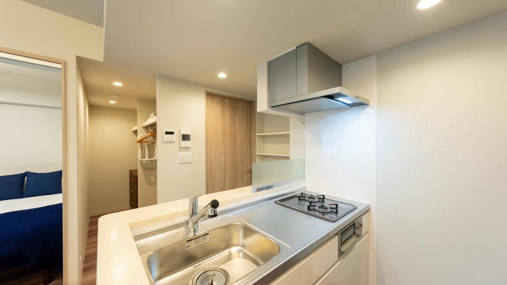 Room image 12