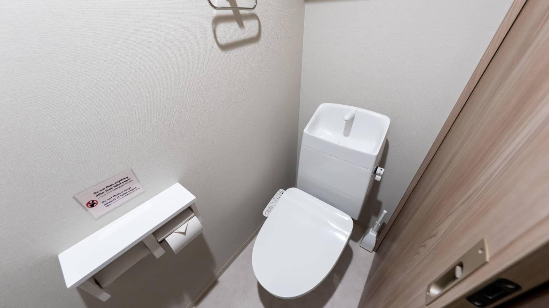 Room image 14
