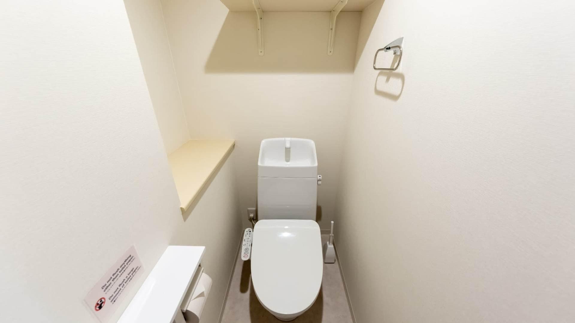 Room image 13