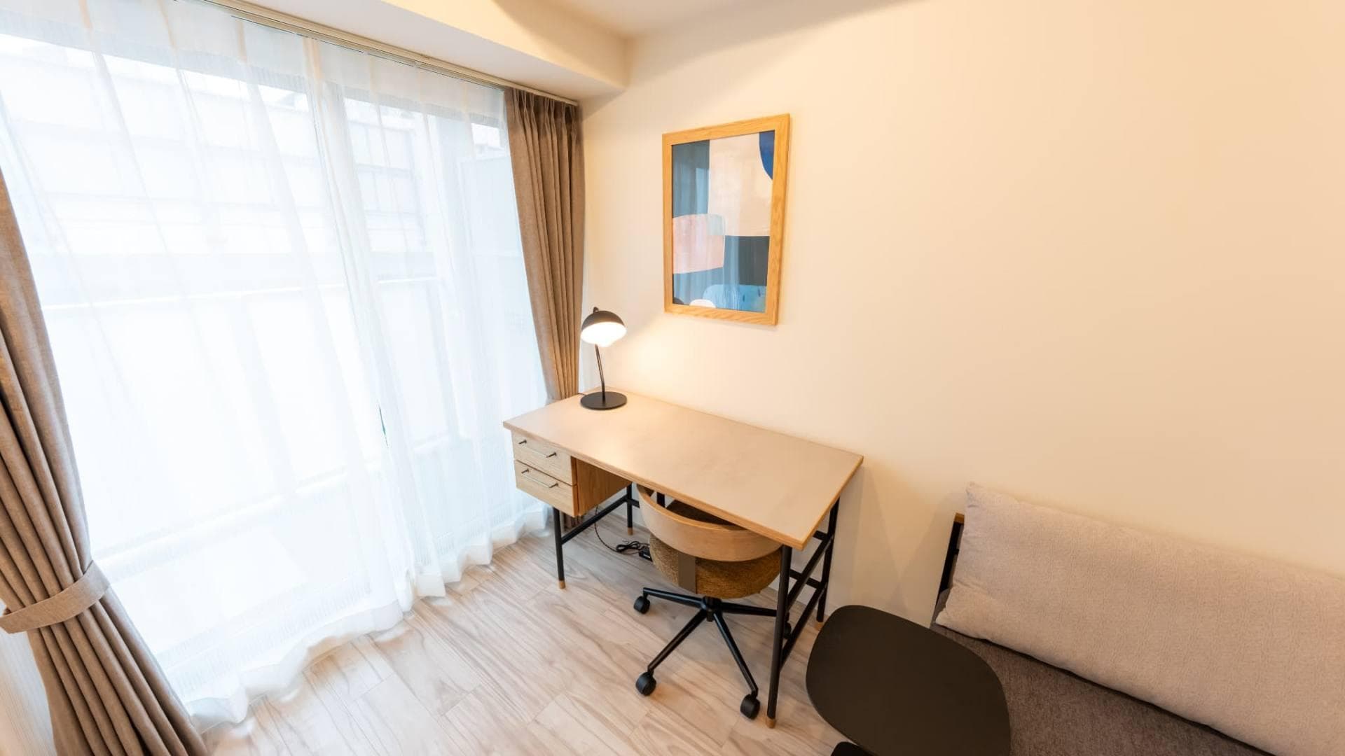 Room image 12