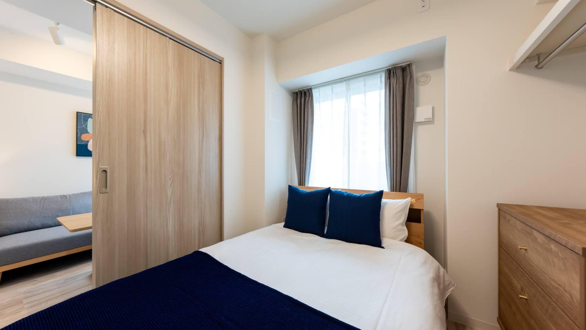 Room image 9