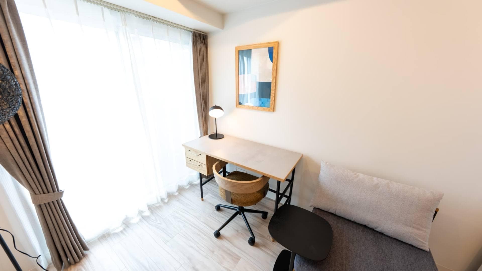 Room image 12