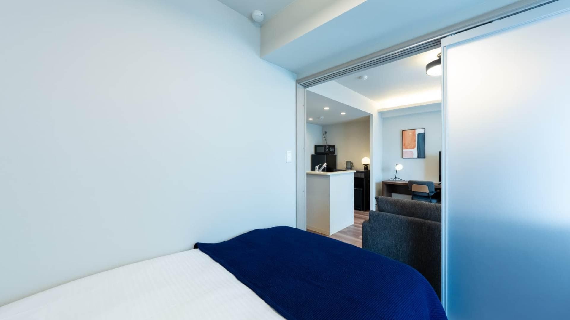 Room image 10