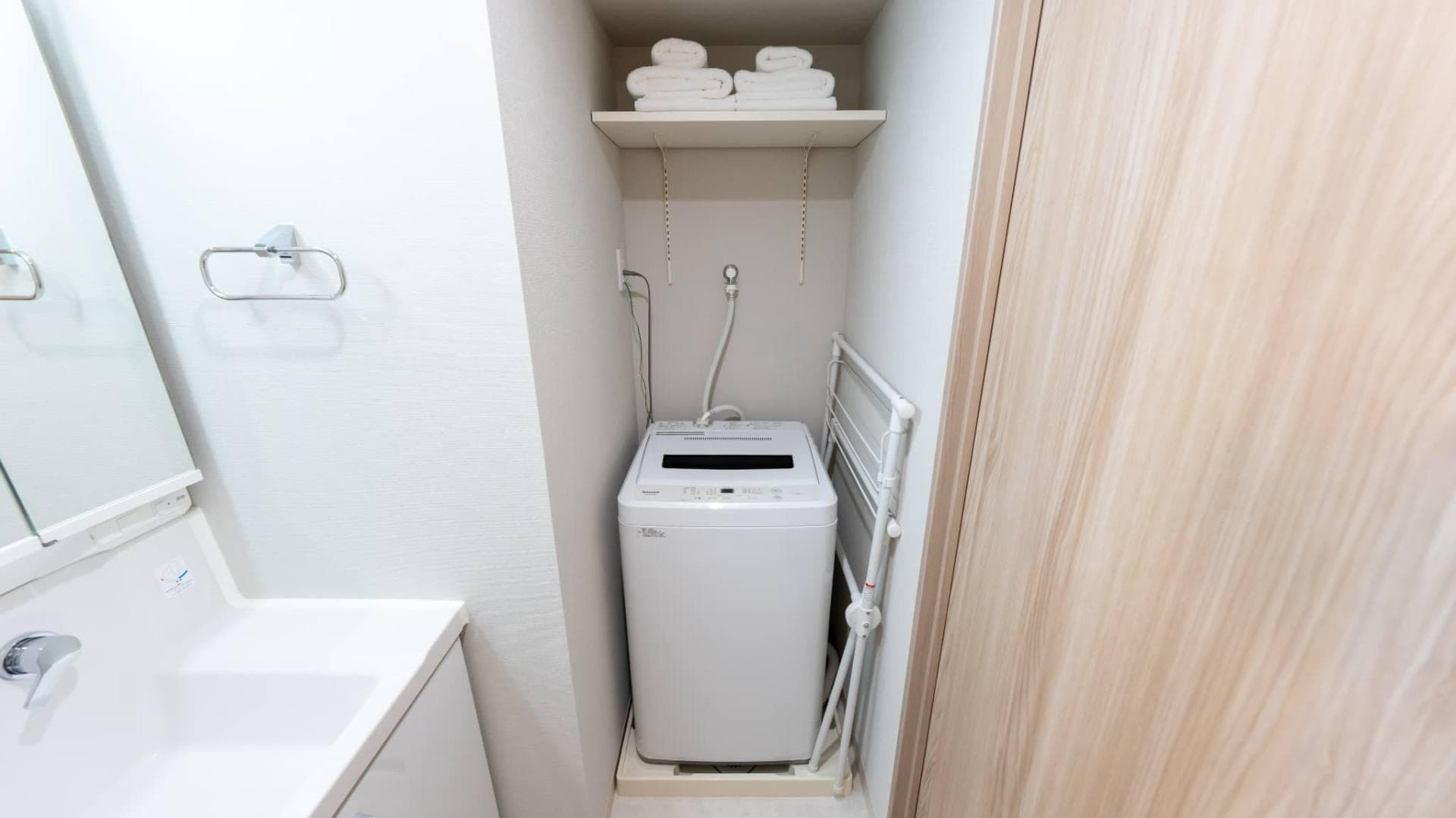 Room image 16