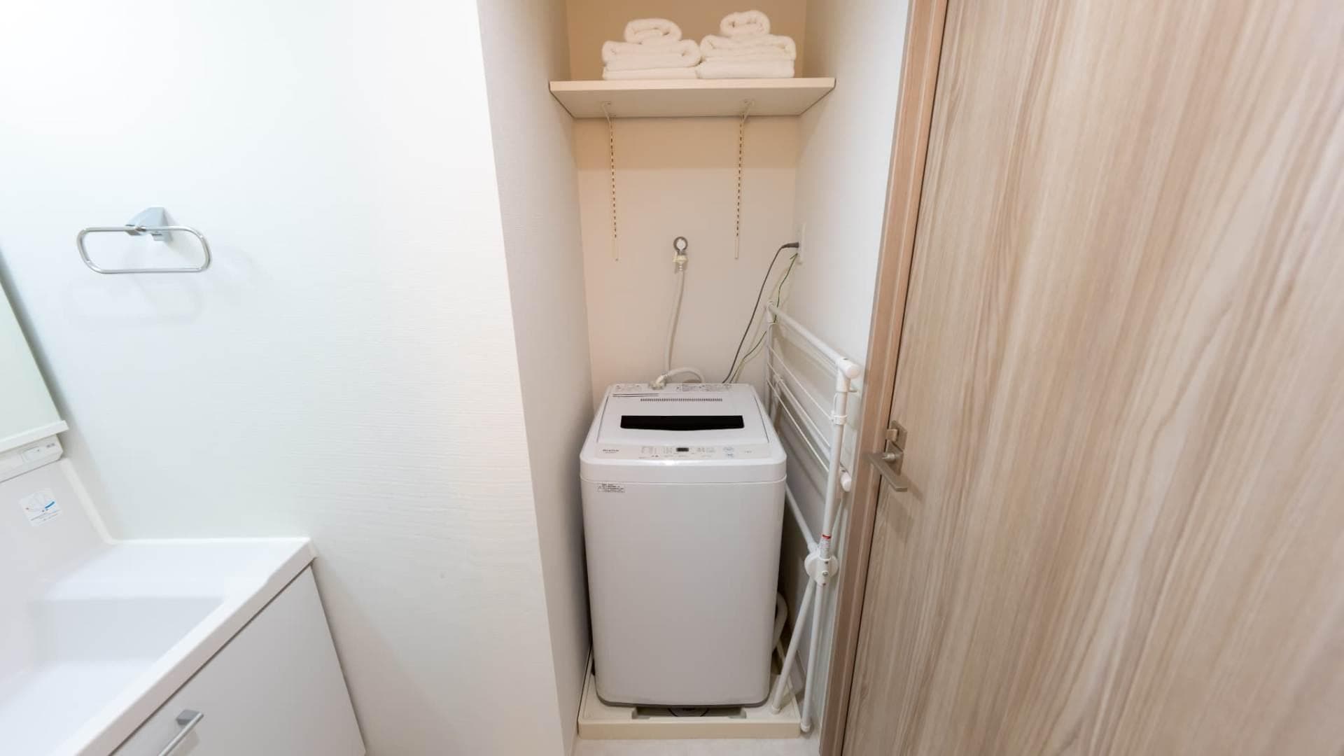 Room image 15