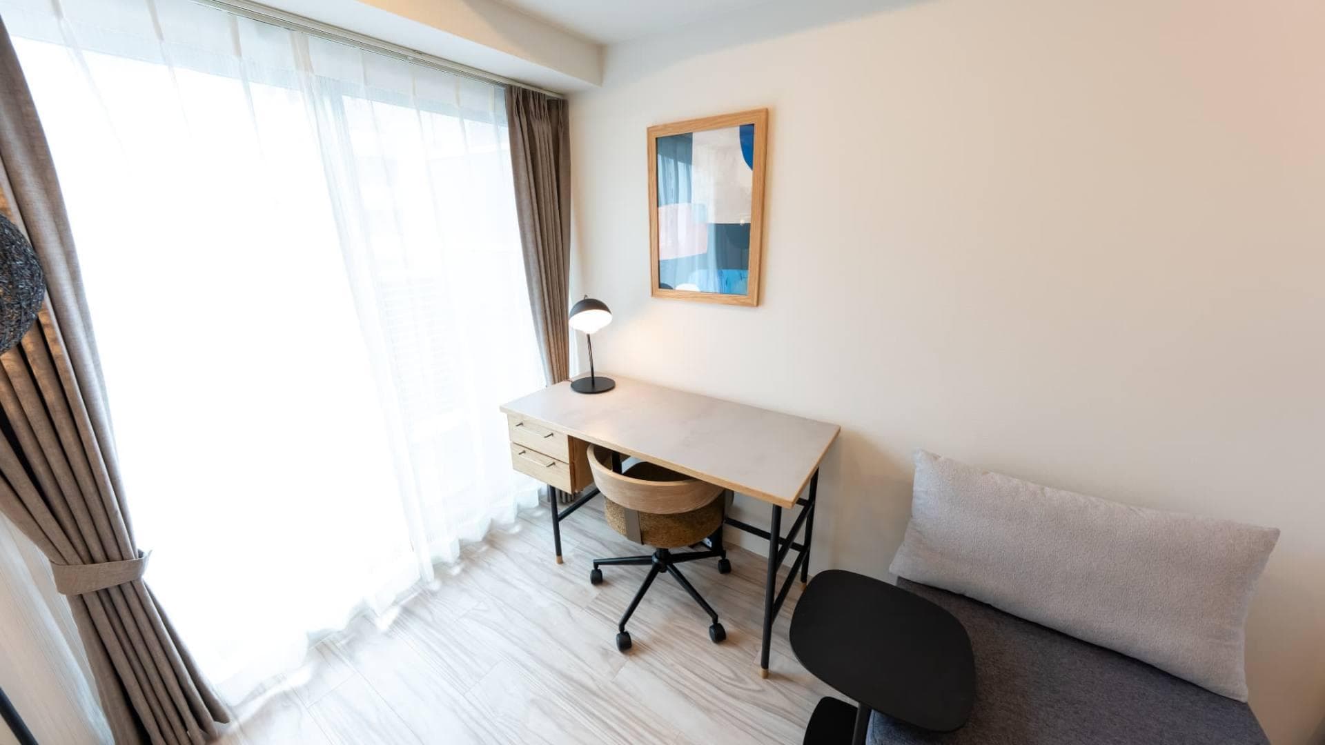 Room image 12