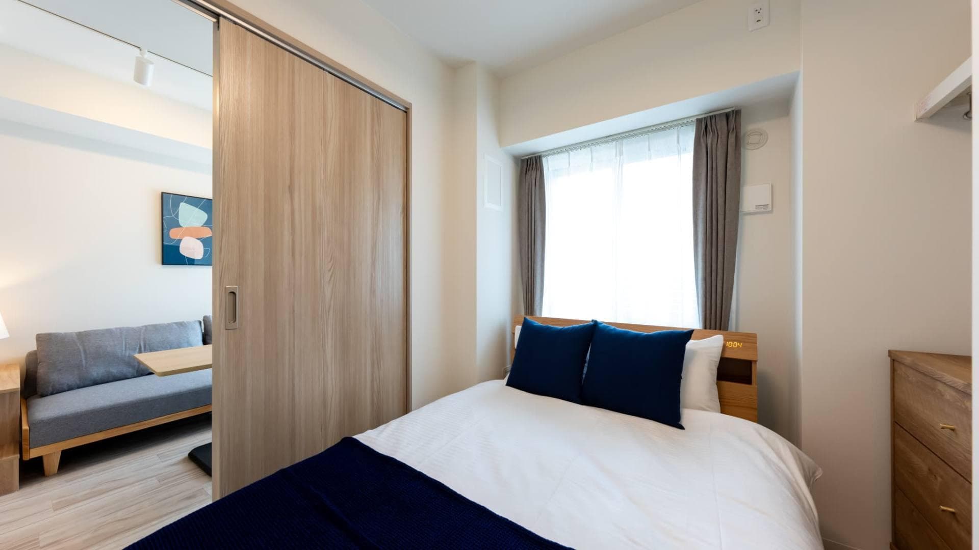 Room image 9