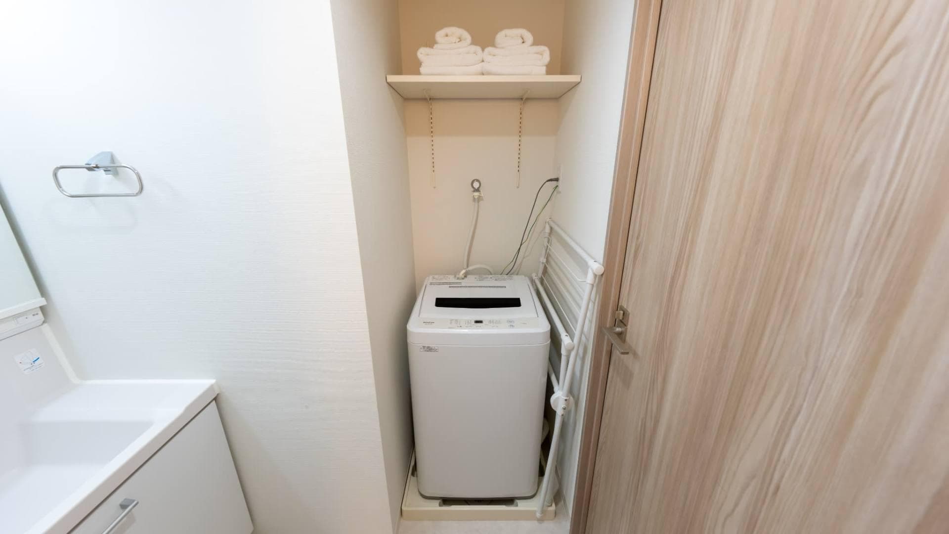 Room image 15