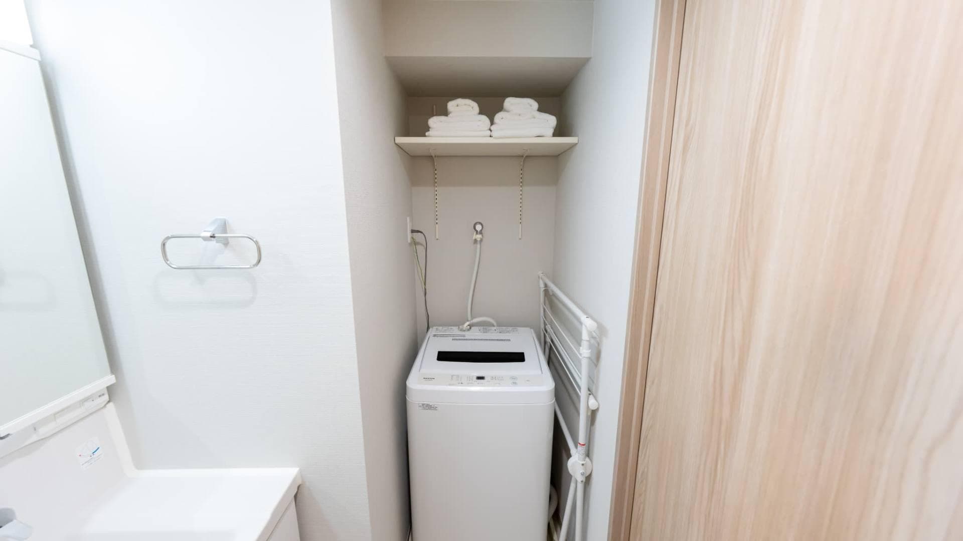 Room image 16