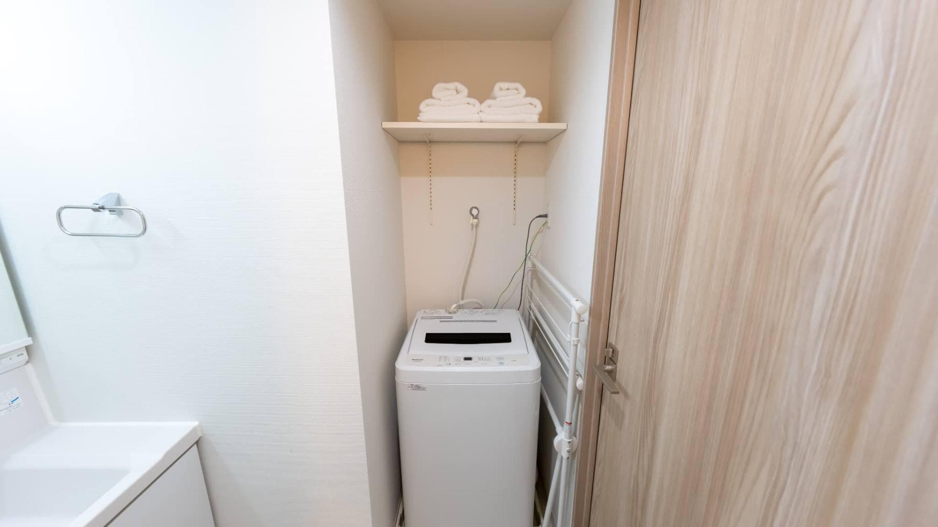 Room image 15