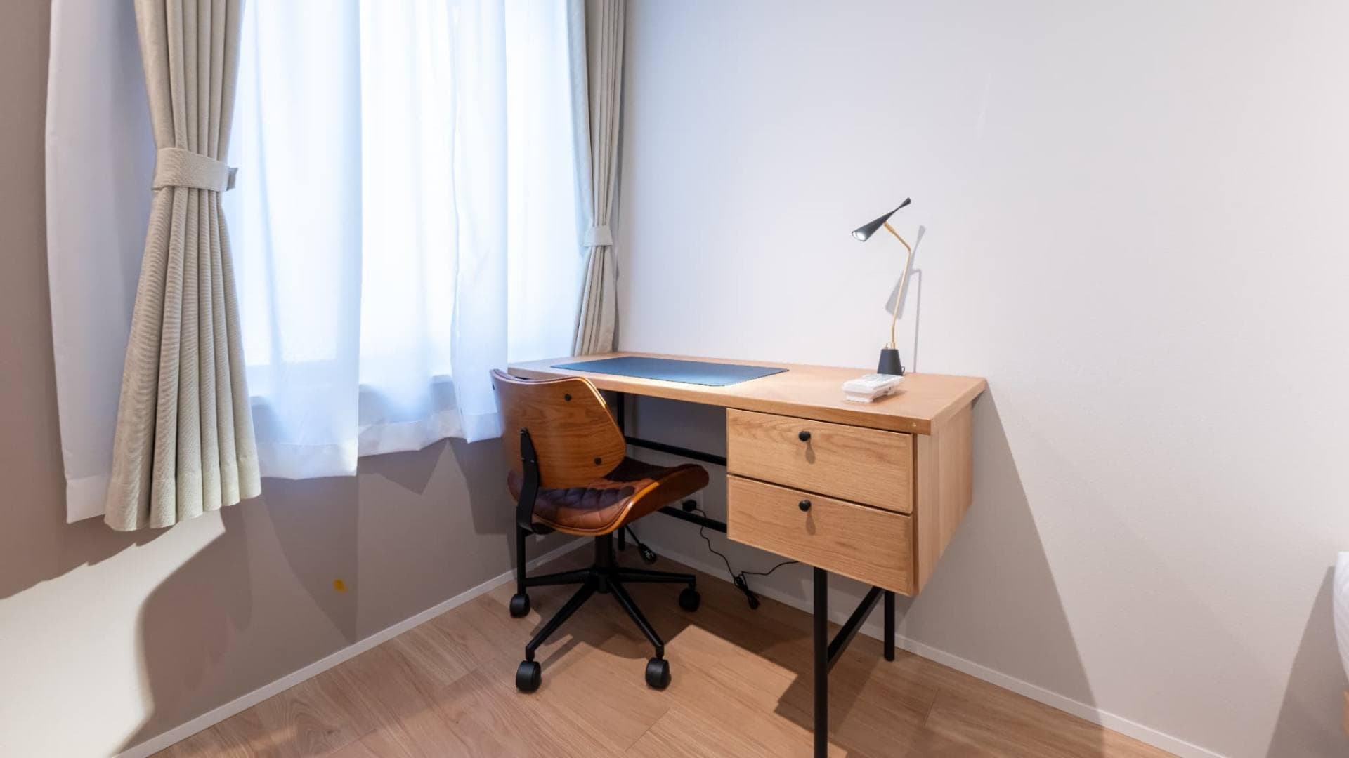 Room image 13