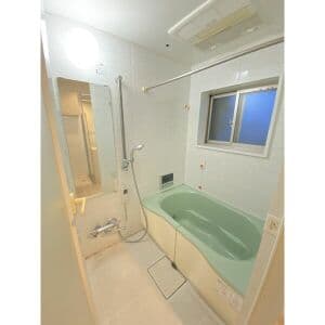 Room image 13