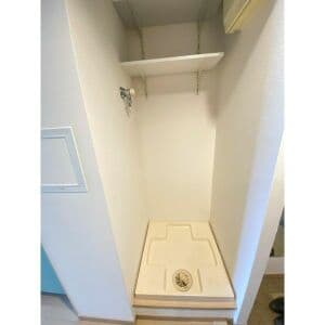 Room image 14