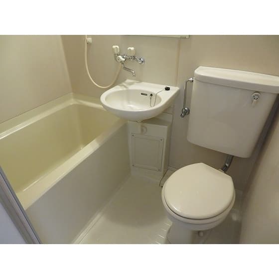 Room image 12